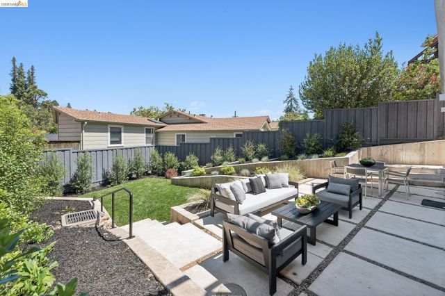 26 Ronada Ave, Piedmont, CA 94611