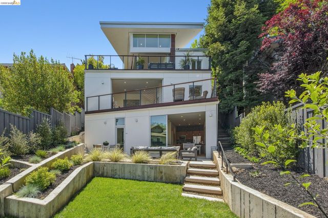 26 Ronada Ave, Piedmont, CA 94611