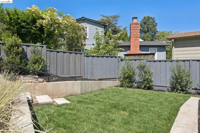 26 Ronada Ave, Piedmont, CA 94611