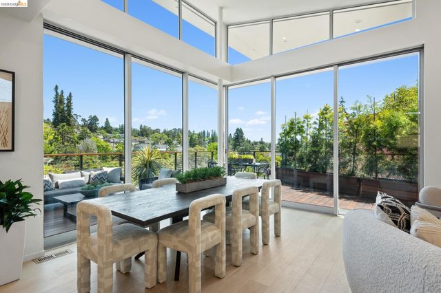 26 Ronada Ave, Piedmont, CA 94611