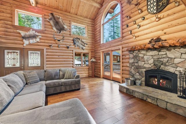 2428 Rancho Paradiso, Avery, CA 95224