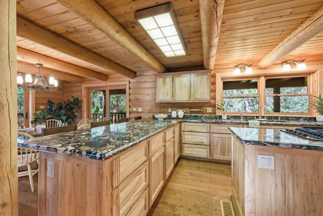 2428 Rancho Paradiso, Avery, CA 95224