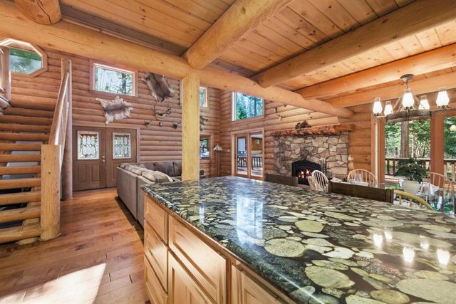 2428 Rancho Paradiso, Avery, CA 95224