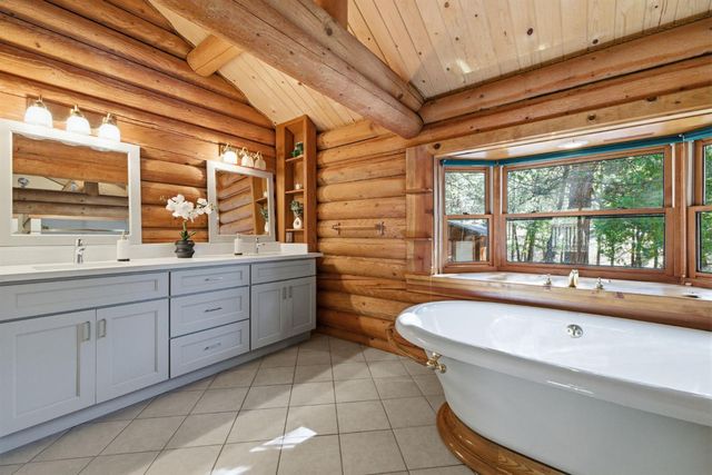 2428 Rancho Paradiso, Avery, CA 95224