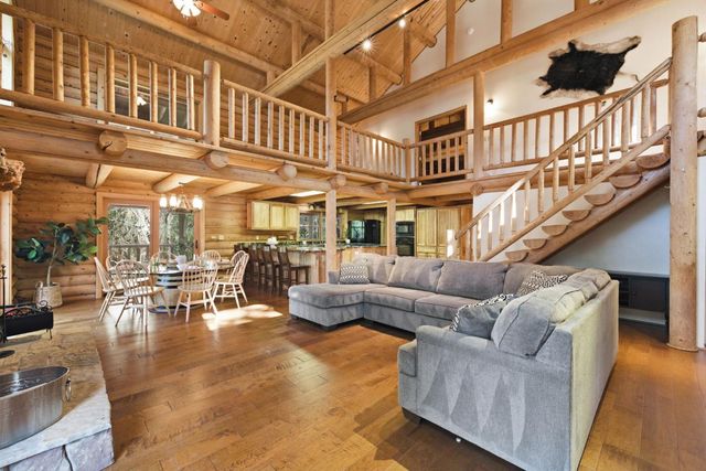 2428 Rancho Paradiso, Avery, CA 95224