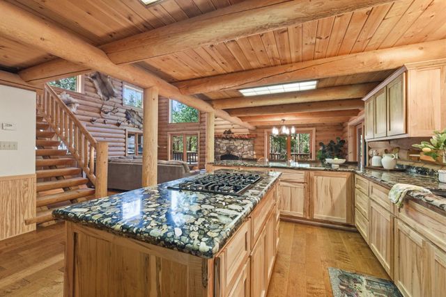 2428 Rancho Paradiso, Avery, CA 95224