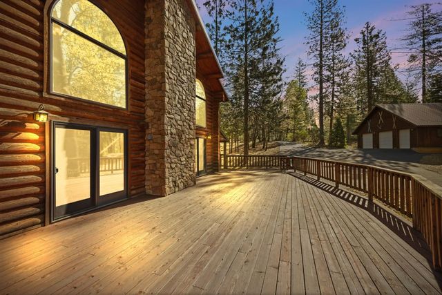 2428 Rancho Paradiso, Avery, CA 95224