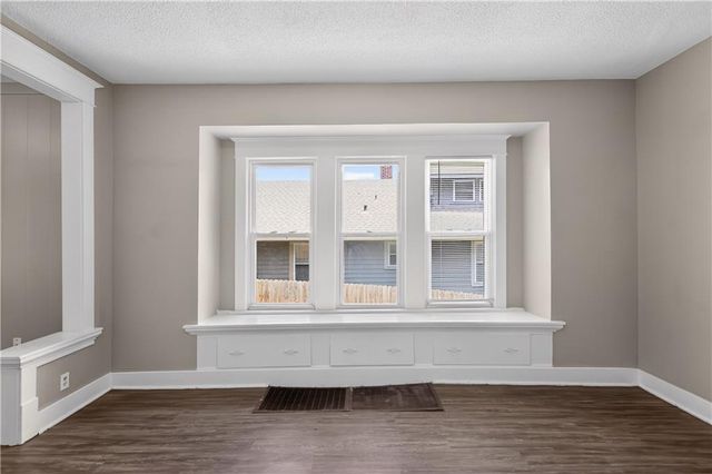1829 Oakland Avenue, Kansas City, KS 66102