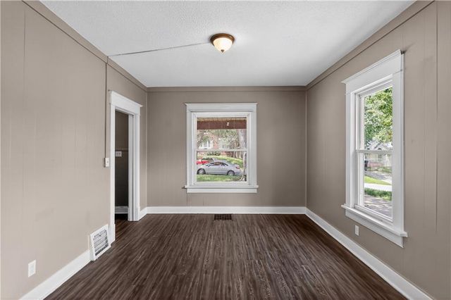 1829 Oakland Avenue, Kansas City, KS 66102