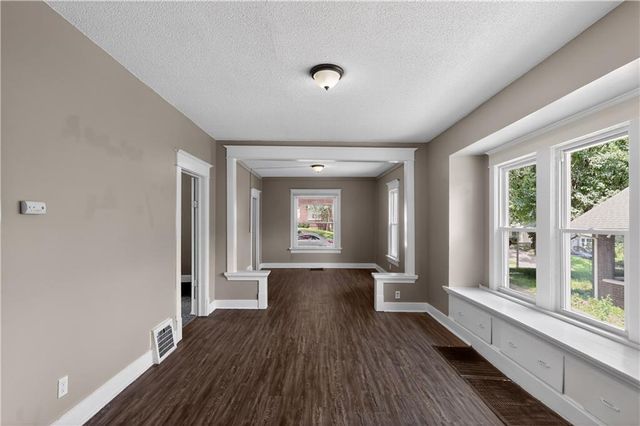 1829 Oakland Avenue, Kansas City, KS 66102