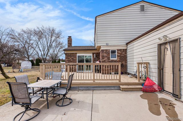 4810 Benjamin Drive, Sterling Heights, MI 48310