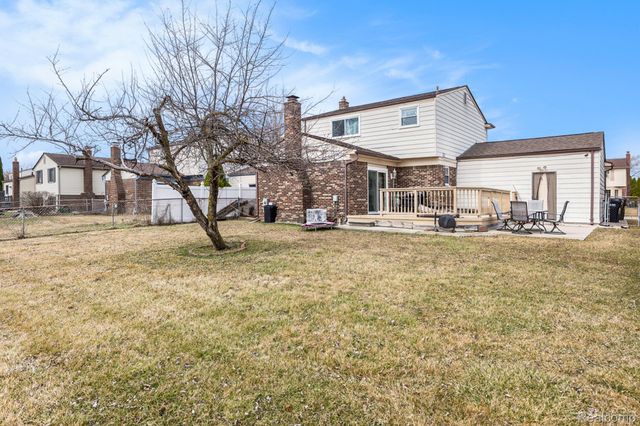 4810 Benjamin Drive, Sterling Heights, MI 48310