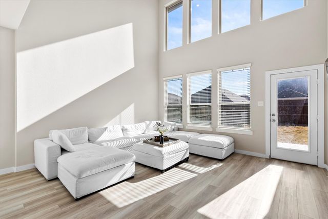 615 Cottagewood Drive, Mckinney, TX 75071