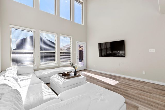 615 Cottagewood Drive, Mckinney, TX 75071