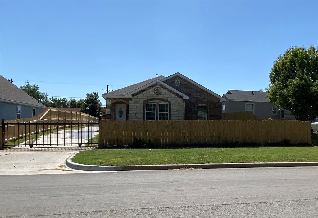 2506 S Denley Drive, Dallas, TX 75216
