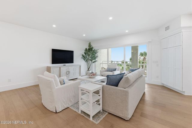 930 SPINNAKERS REACH Drive, Ponte Vedra Beach, FL 32082