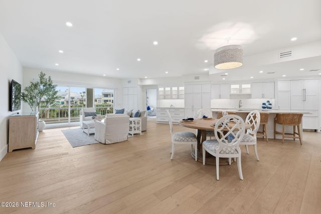 930 SPINNAKERS REACH Drive, Ponte Vedra Beach, FL 32082