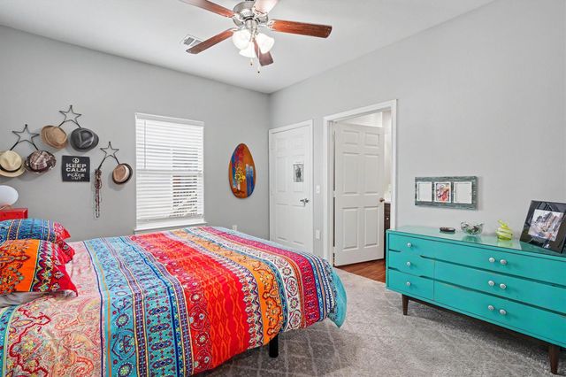 710 35th Street, Galveston, TX 77550