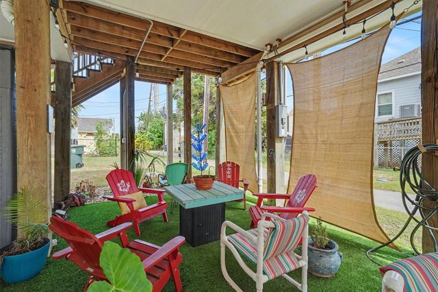 710 35th Street, Galveston, TX 77550
