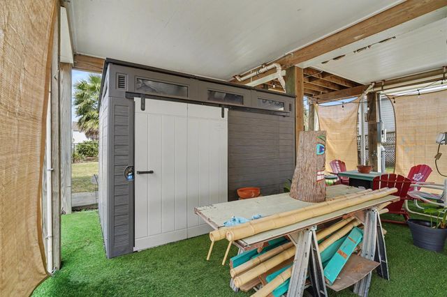 710 35th Street, Galveston, TX 77550