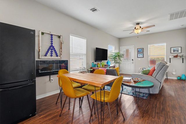 710 35th Street, Galveston, TX 77550