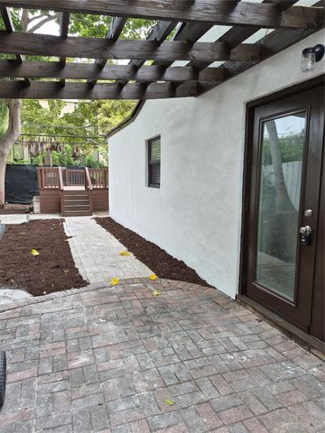 6130 NE 7th Avenue, Fort Lauderdale, FL 33334