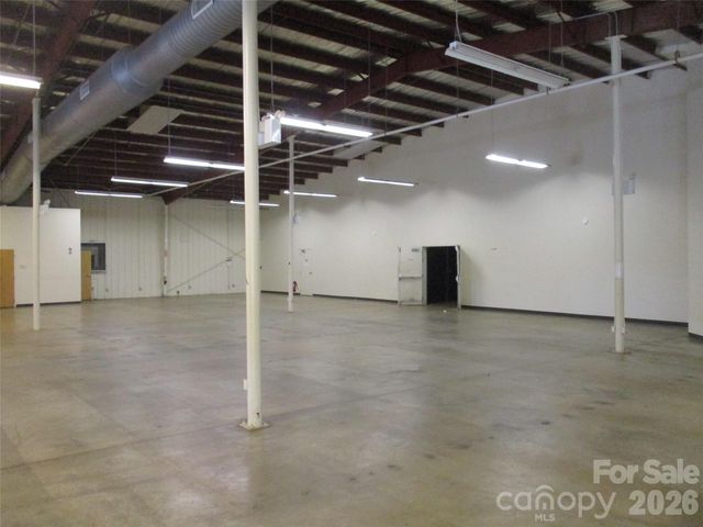 91 New Leicester Highway, Asheville, NC 28806