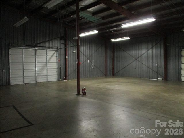 91 New Leicester Highway, Asheville, NC 28806