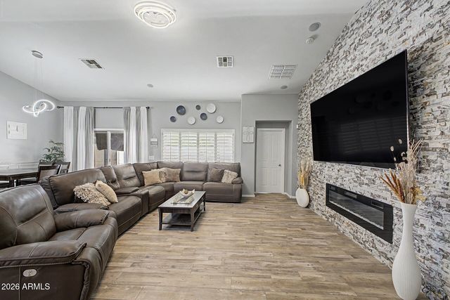 501 S 114TH Avenue, Avondale, AZ 85323