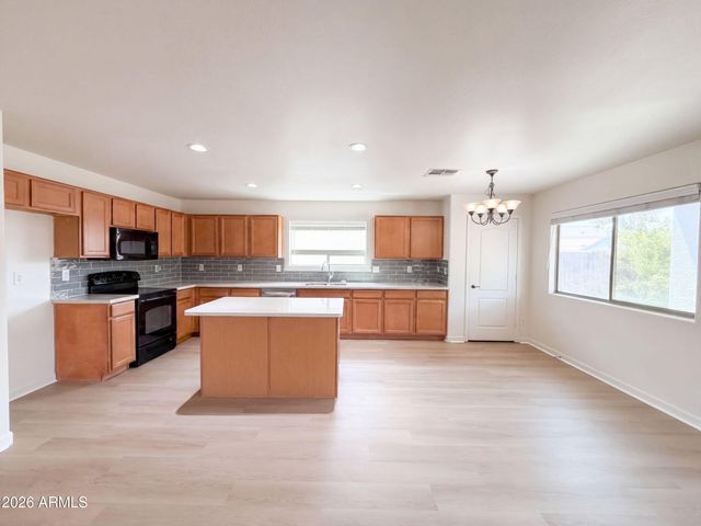 1390 E RYAN Road, San Tan Valley, AZ 85140