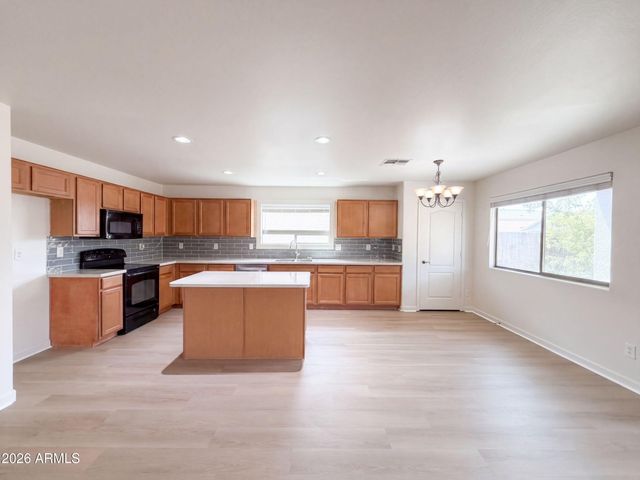1390 E RYAN Road, San Tan Valley, AZ 85140