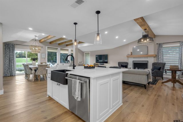 125 Rainbow Cove, Holly Lake Ranch, TX 75765