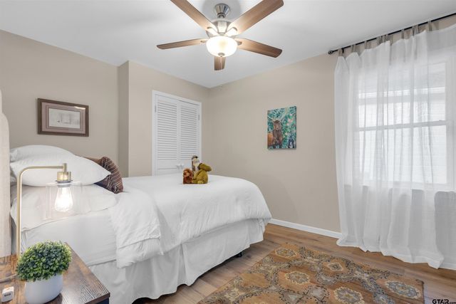 125 Rainbow Cove, Holly Lake Ranch, TX 75765
