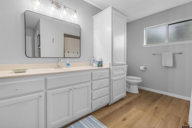 125 Rainbow Cove, Holly Lake Ranch, TX 75765