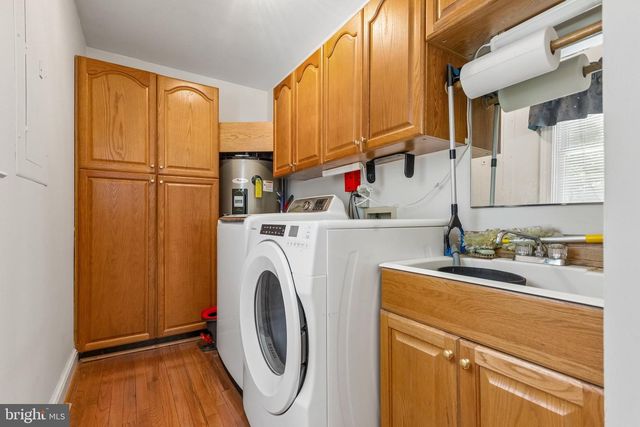 1 A ROLLING RD, Stafford, VA 22556