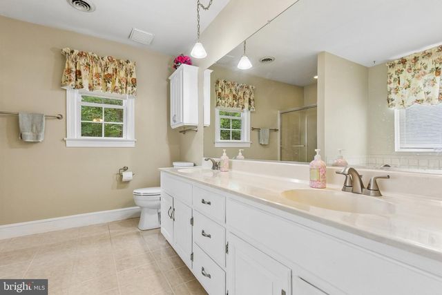 1 A ROLLING RD, Stafford, VA 22556
