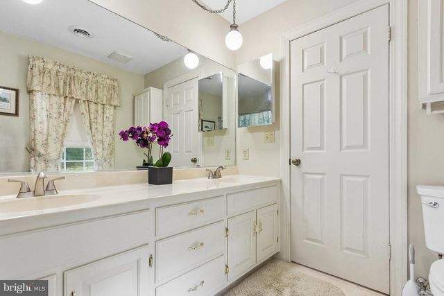 1 A ROLLING RD, Stafford, VA 22556