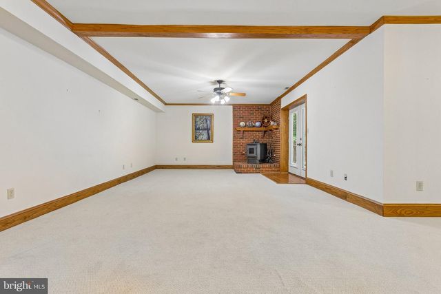 1 A ROLLING RD, Stafford, VA 22556