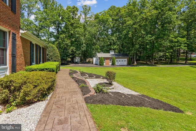 1 A ROLLING RD, Stafford, VA 22556