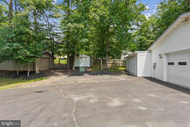 1 A ROLLING RD, Stafford, VA 22556