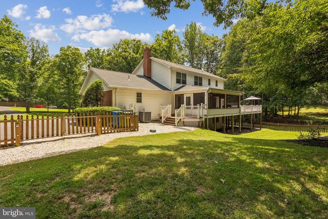 1 A ROLLING RD, Stafford, VA 22556