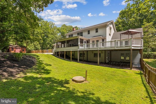 1 A ROLLING RD, Stafford, VA 22556