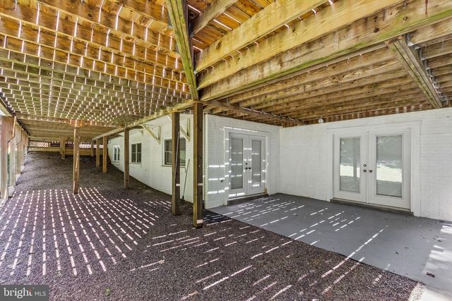 1 A ROLLING RD, Stafford, VA 22556