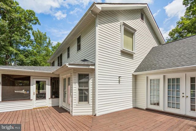 1 A ROLLING RD, Stafford, VA 22556