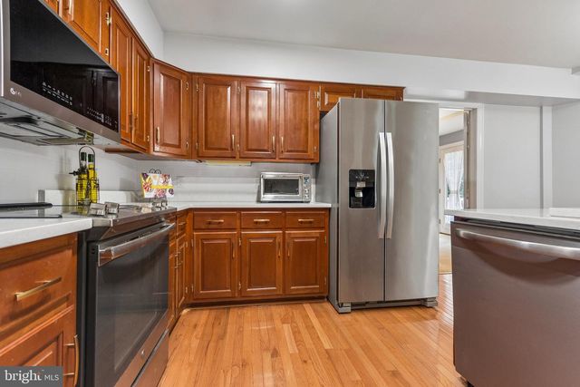 1 A ROLLING RD, Stafford, VA 22556
