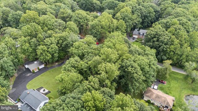 1 A ROLLING RD, Stafford, VA 22556