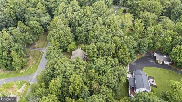 1 A ROLLING RD, Stafford, VA 22556