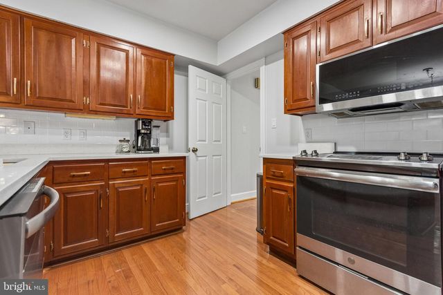 1 A ROLLING RD, Stafford, VA 22556