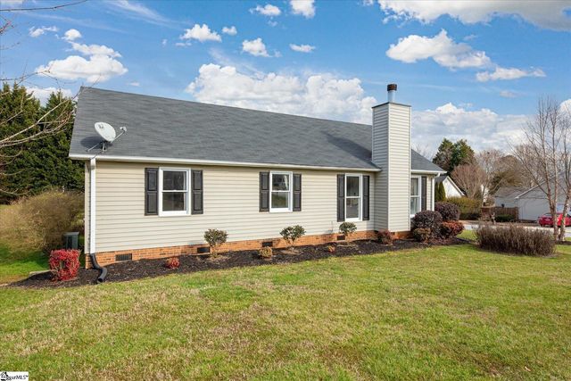 401 Fairdale Drive, Simpsonville, SC 29681