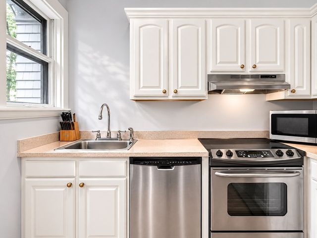 1010 Centre 5, Boston, MA 02130